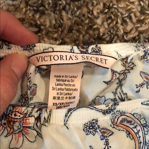 Victoria Secret sleep shorts - Picture 2 of 2